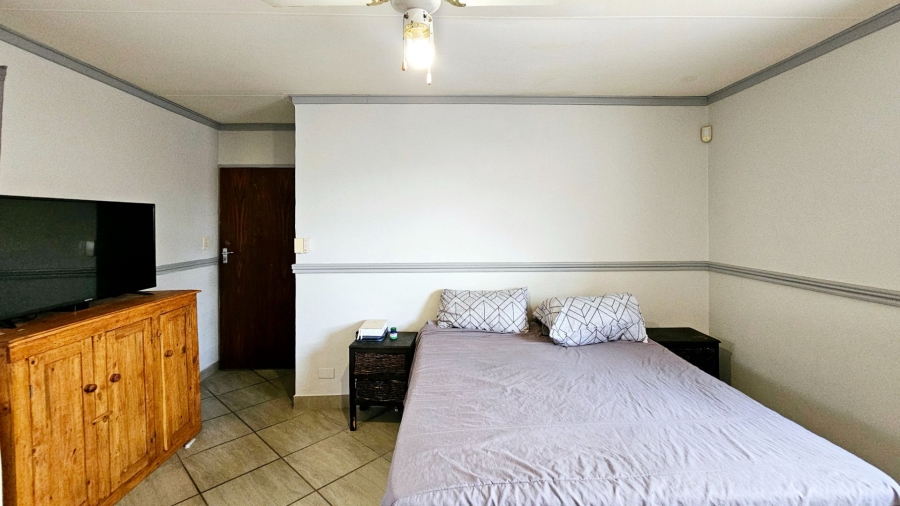 3 Bedroom Property for Sale in Langenhovenpark Free State